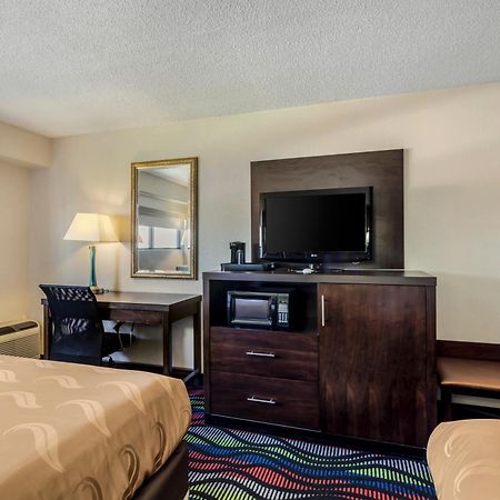 Quality Inn Кууквил Екстериор снимка