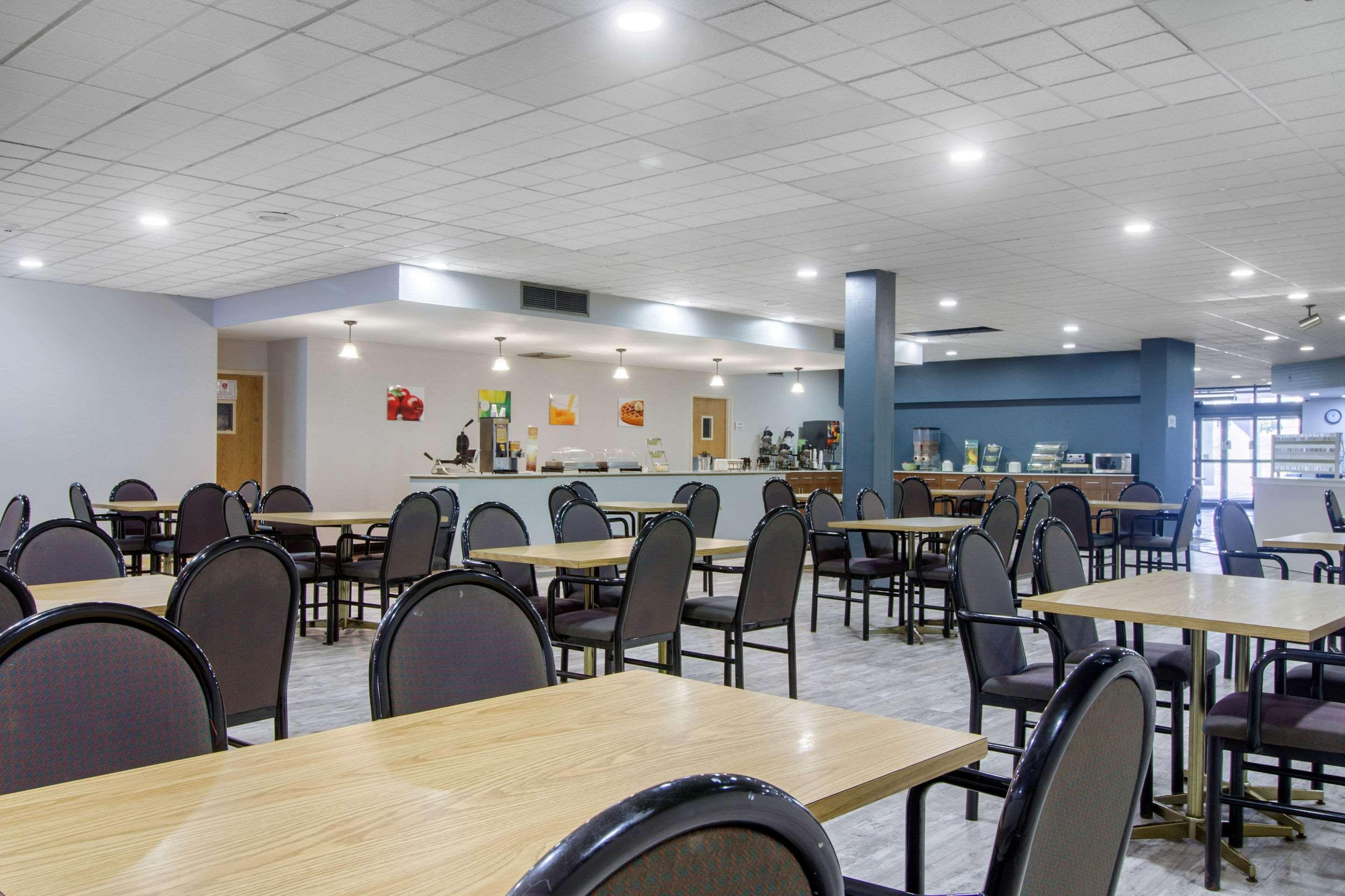Quality Inn Кууквил Екстериор снимка