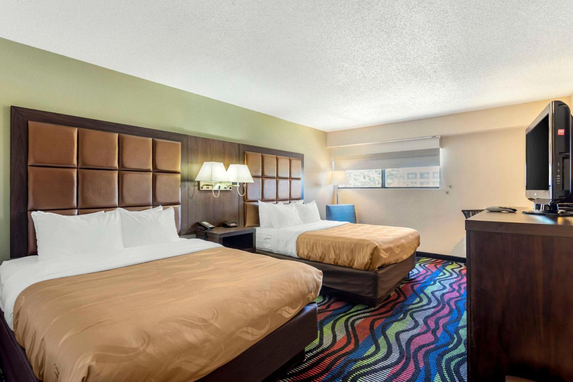 Quality Inn Кууквил Екстериор снимка