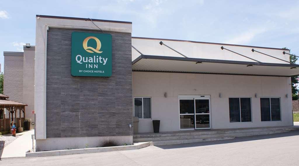 Quality Inn Кууквил Екстериор снимка