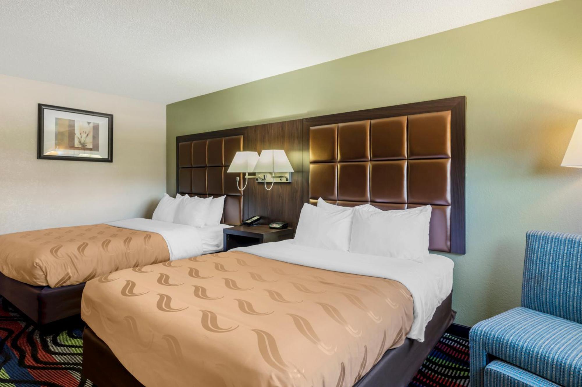 Quality Inn Кууквил Екстериор снимка